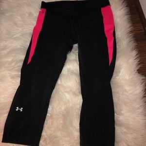 Under Armour Pink Stripe Crop Leggings